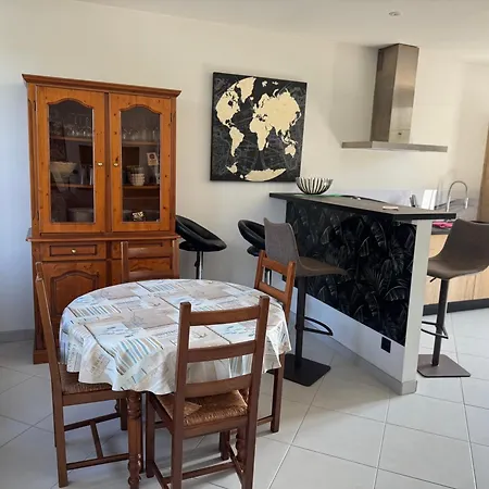 Maison Hébergement de vacances Longueville (Manche)